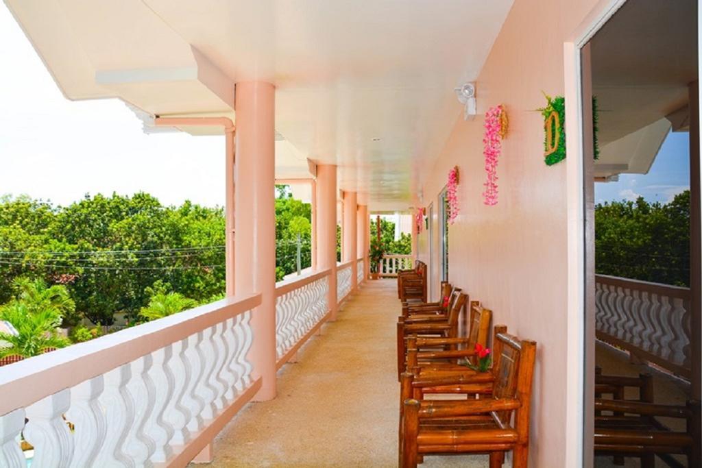 Alona Studios Apartment Hotel Panglao Exterior photo