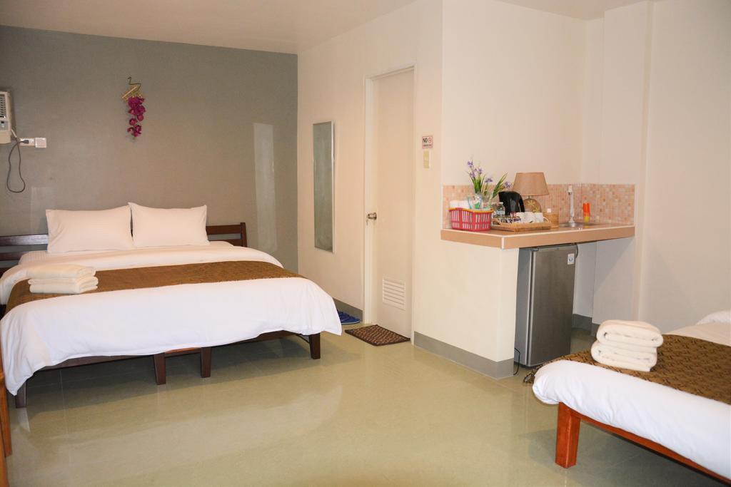 Alona Studios Apartment Hotel Panglao Exterior photo