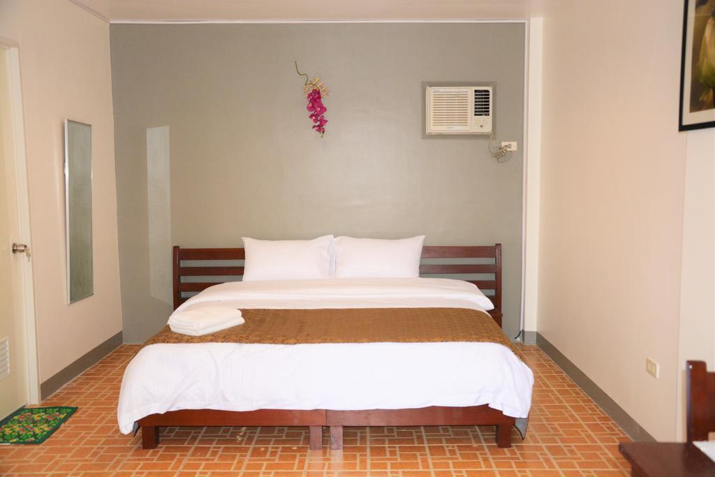 Alona Studios Apartment Hotel Panglao Exterior photo